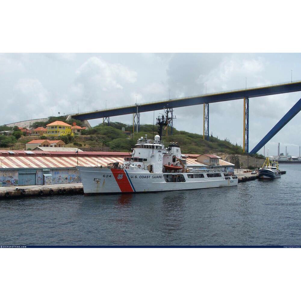 USCGC Dauntless WMEC-624 30 Inches L Ship Model