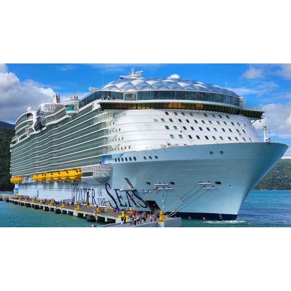 American Wonder of the Seas (Oasis Class) – Royal Caribbean 30 Inches Ship Model