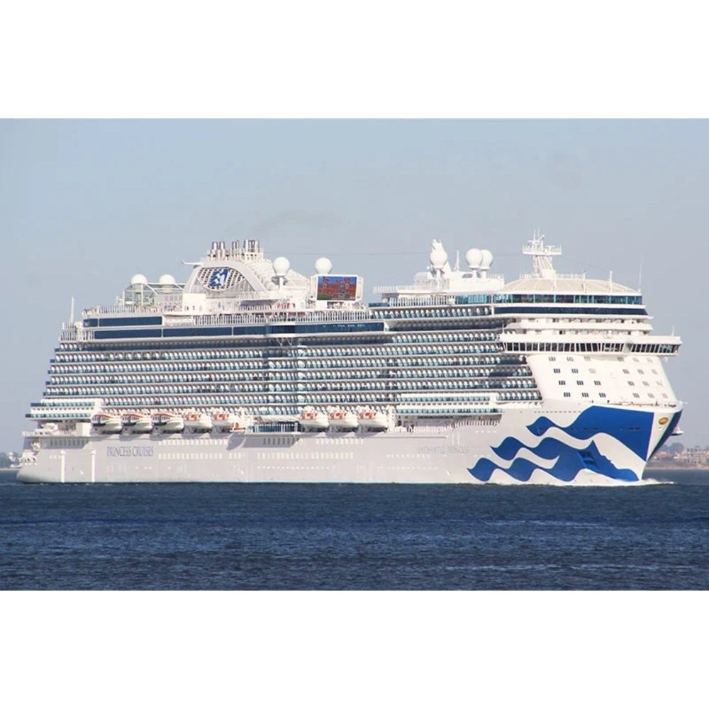 American Enchanted Princess (Royal-Class) Cruise Ship 30 Inches Model