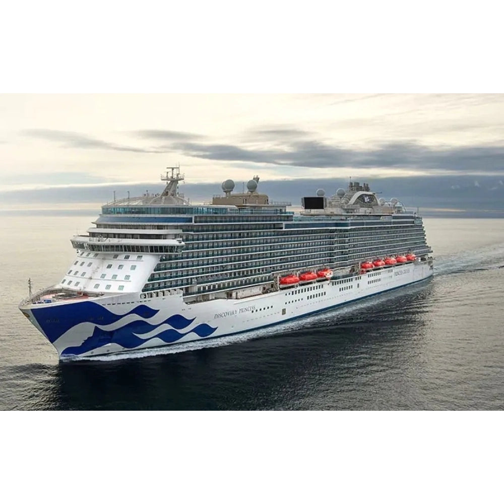 American Discovery Princess (Royal-Class) Cruise Ship 30 Inches Model