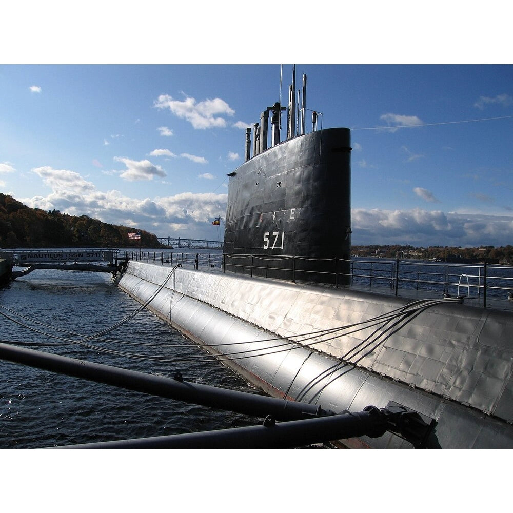 USS Nautilus Submarine (SSN-571) 30 Inches Model