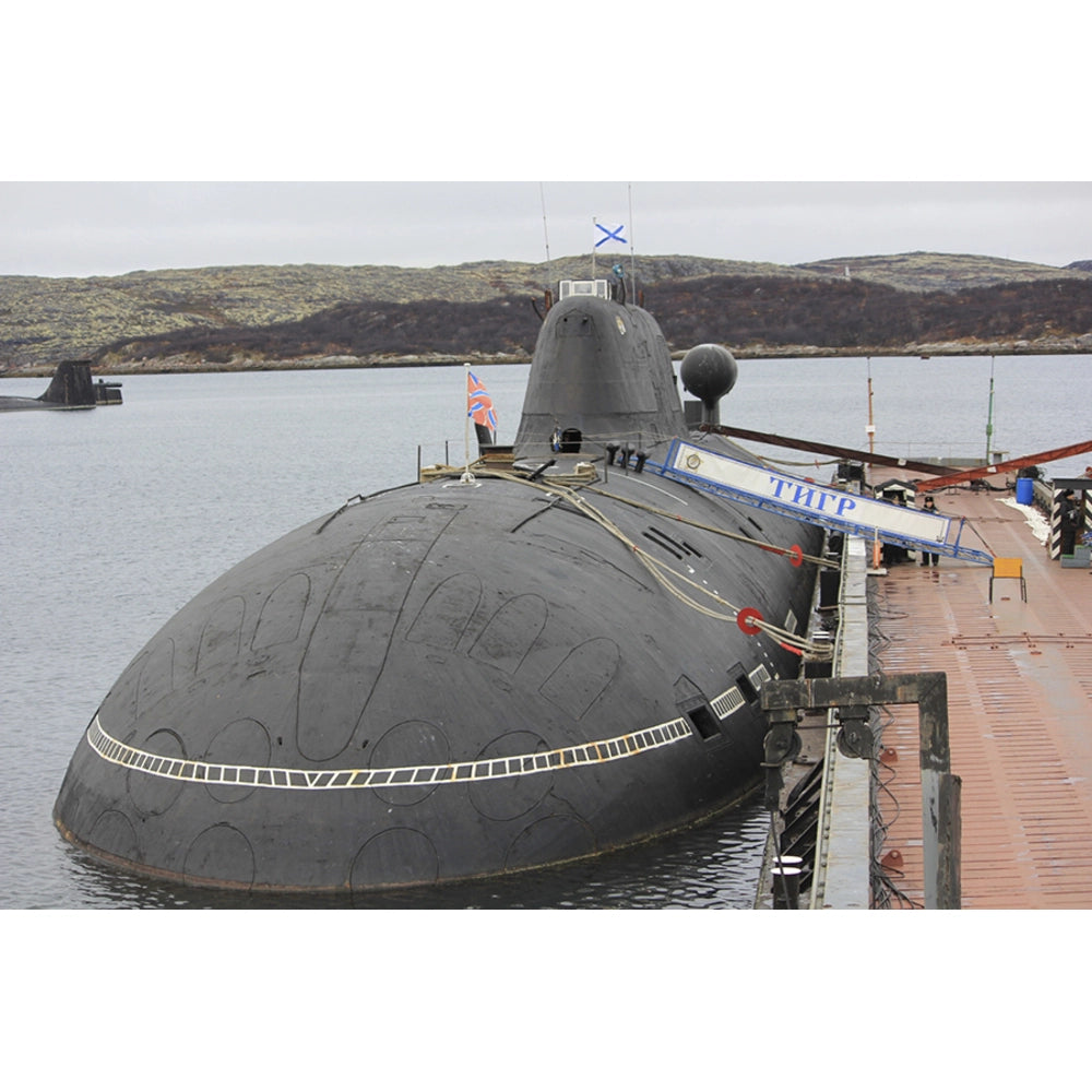 Russian K-152 Nerpa Akula-Class Submarine (Project 971) 30 Inches Model