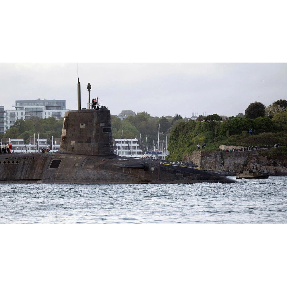 Royal Navy HMS Vanguard Submarine (Vanguard class sub) 30 Inches Model
