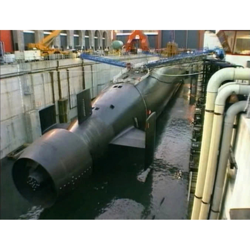 French Le Triomphant ballistic missile Submarine (S616) 30 Inches Model