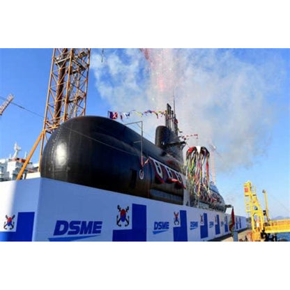 South Korean Dosan Ahn Changho Submarine (KSS-III) 30 Inches Model