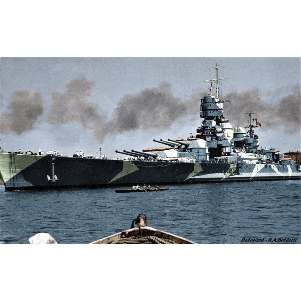 Italian Vittorio Veneto Littorio-Class (Pennant No. 550) 30 Inches Battleship Model