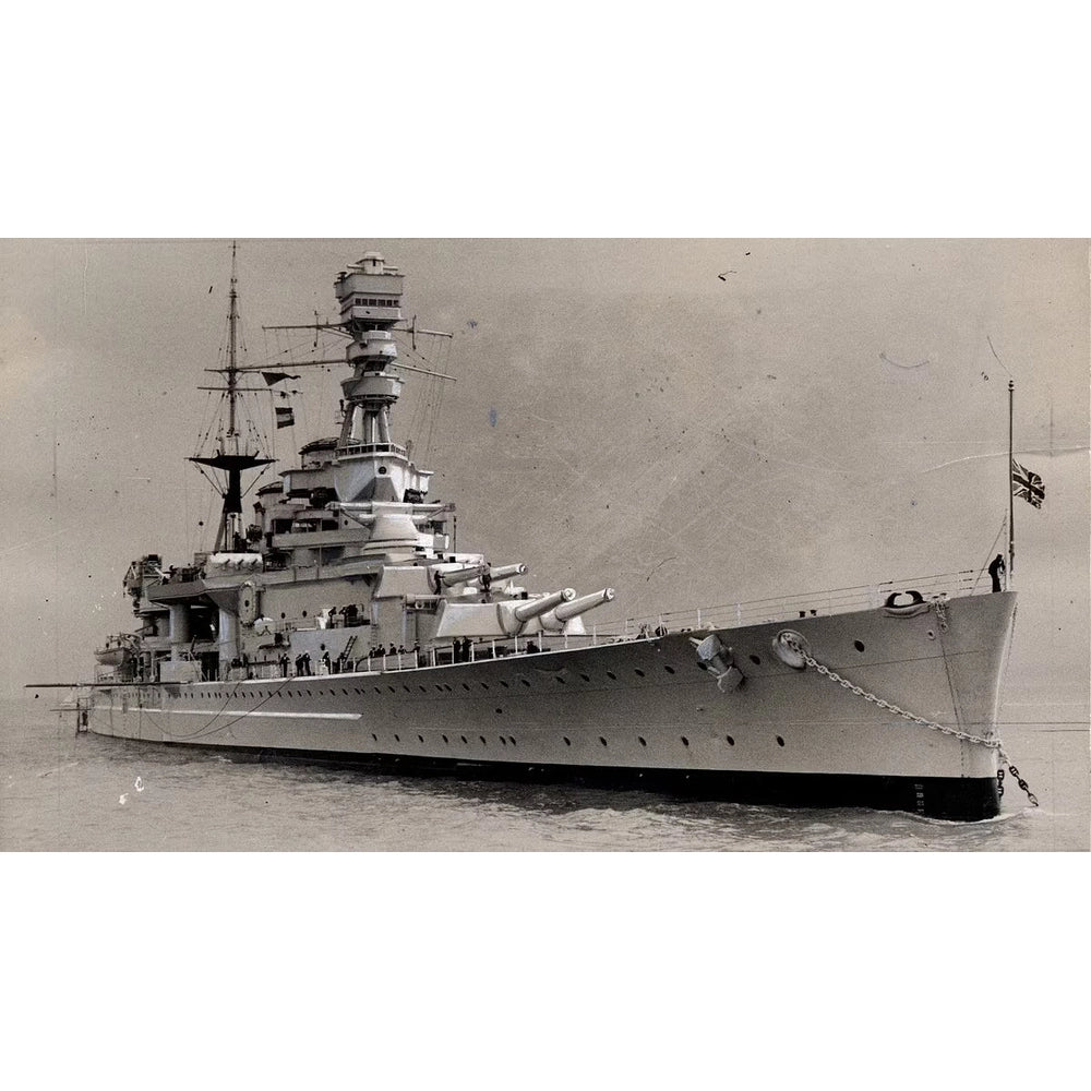 HMS Repulse (Renown-Class) 30 Inches Battlecruiser Model