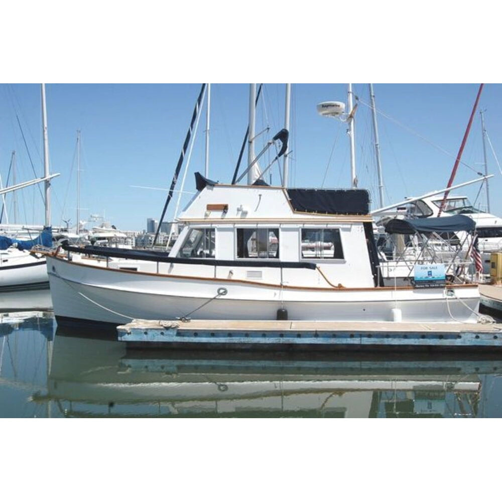 American Grand Banks 32 (Grand Banks Series) 36 Inches Ship Model
