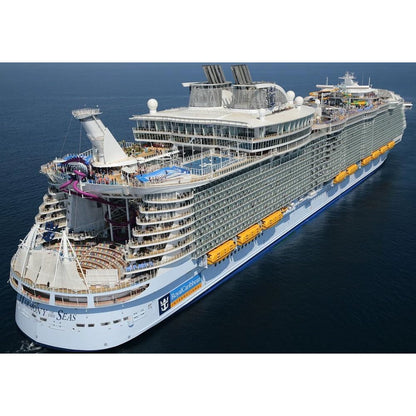 American Harmony of the Seas (Oasis Class) – Royal Caribbean 36 Inches Ship Model
