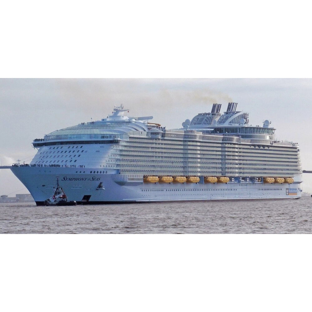 American Symphony of the Seas (Oasis Class) – Royal Caribbean 36 Inches Ship Model