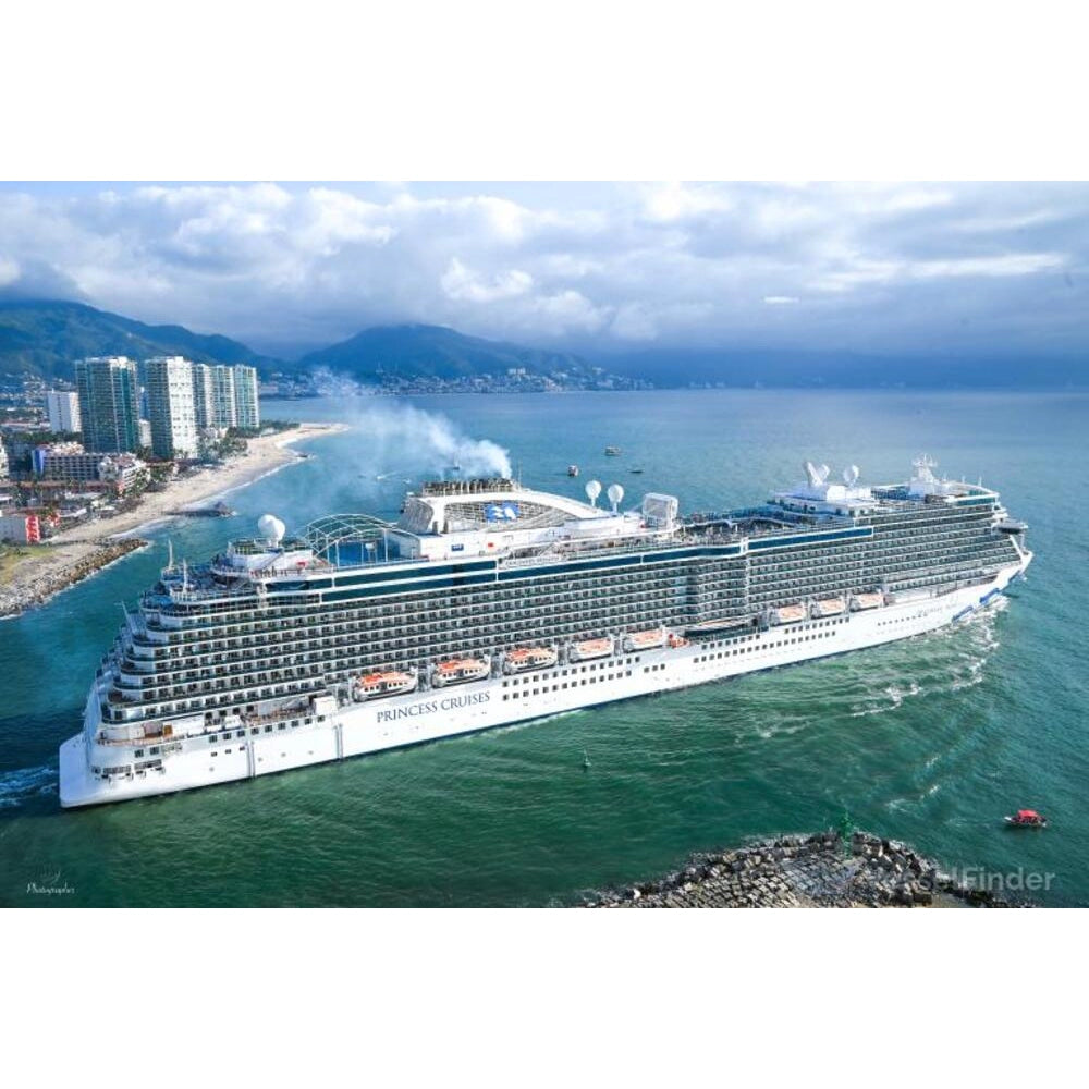 American Discovery Princess (Royal-Class) Cruise Ship 36 Inches Model