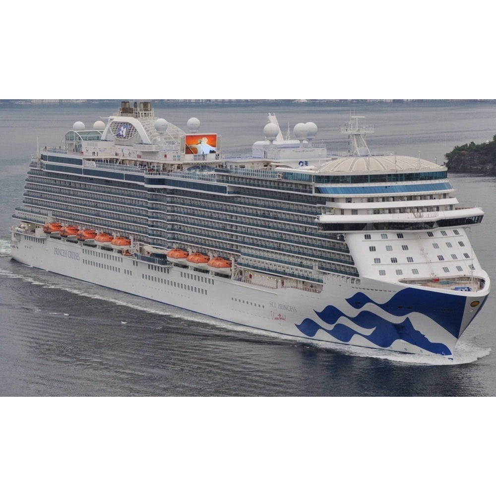 American Sky Princess (Royal-Class) Cruise Ship 36 Inches Model