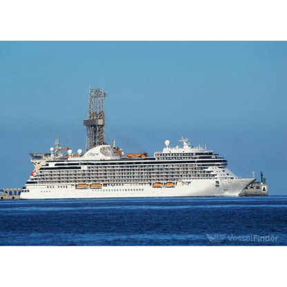 American Seven Seas Grandeur (Explorer-Class) Cruise Ship 36 Inches Model