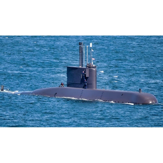 German Type 209 Submarine (U-Boot Klasse 209) 36 Inches Model