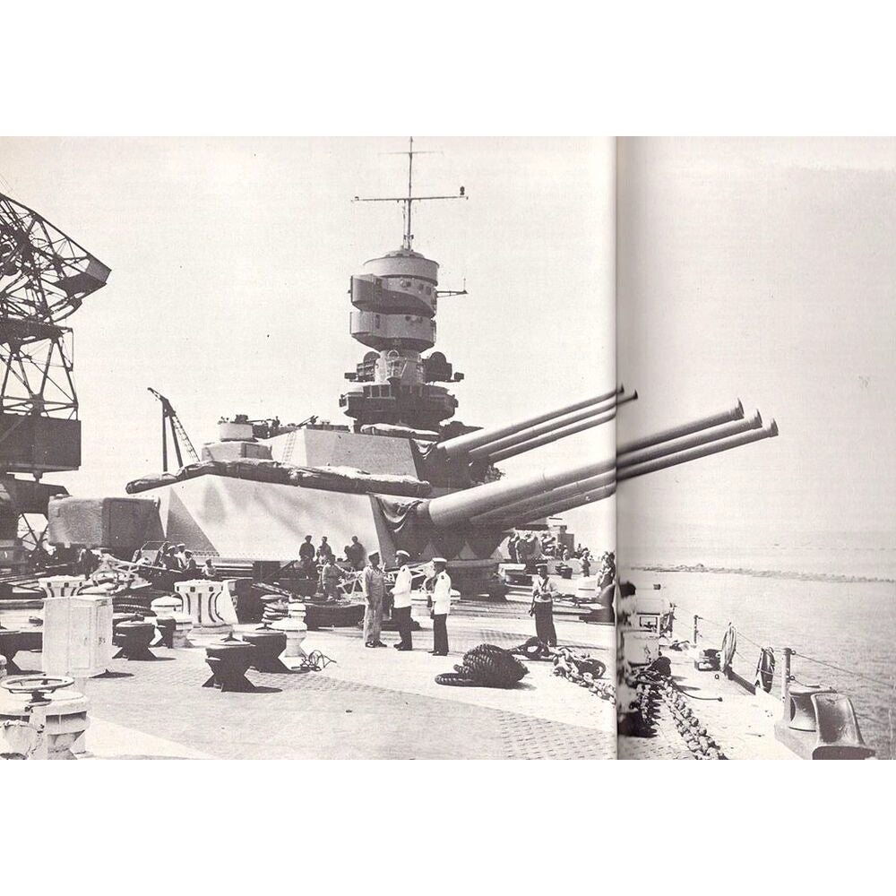 Italian Vittorio Veneto Littorio-Class (Pennant No. 550) 36 Inches Battleship Model