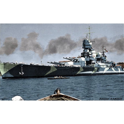 Italian Vittorio Veneto Littorio-Class (Pennant No. 550) 36 Inches Battleship Model