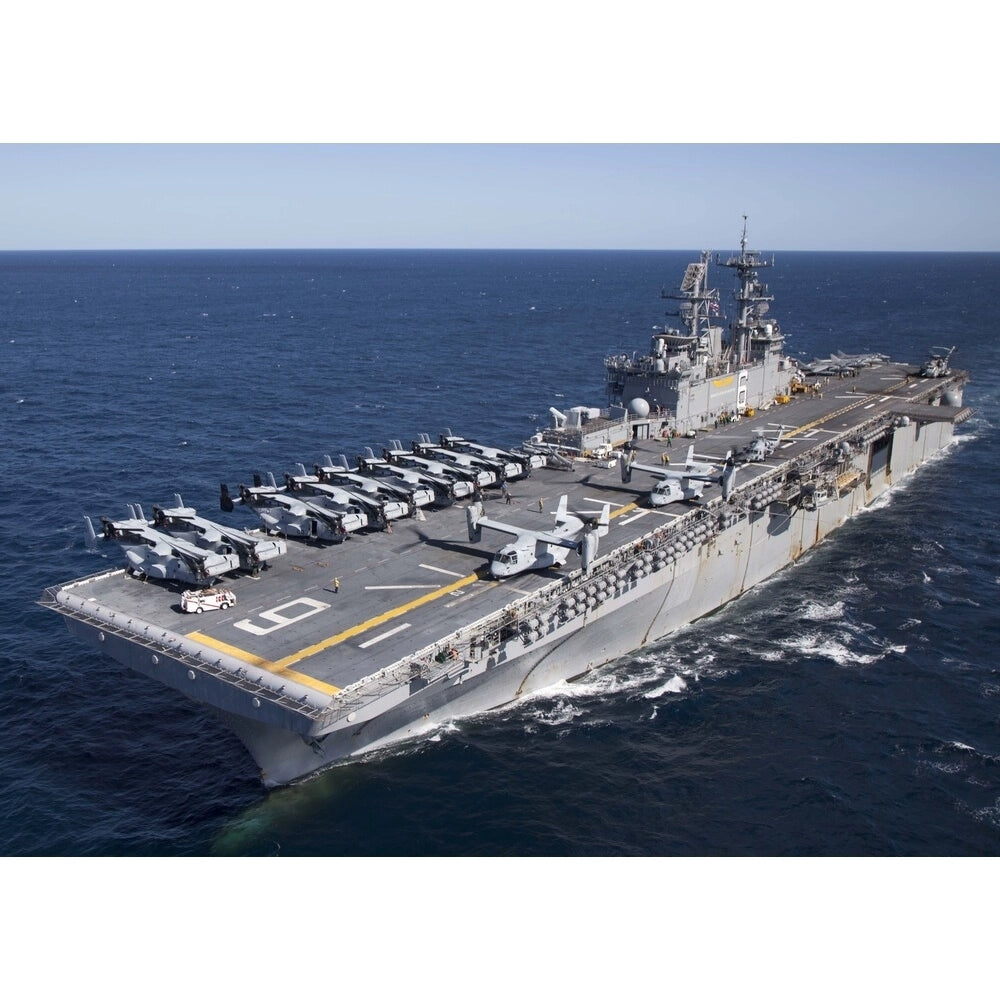 USS Bonhomme Richard (LHD-6) Wasp-Class 36 Inches Ship Model