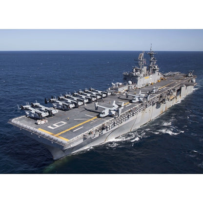USS Bonhomme Richard (LHD-6) Wasp-Class 36 Inches Ship Model