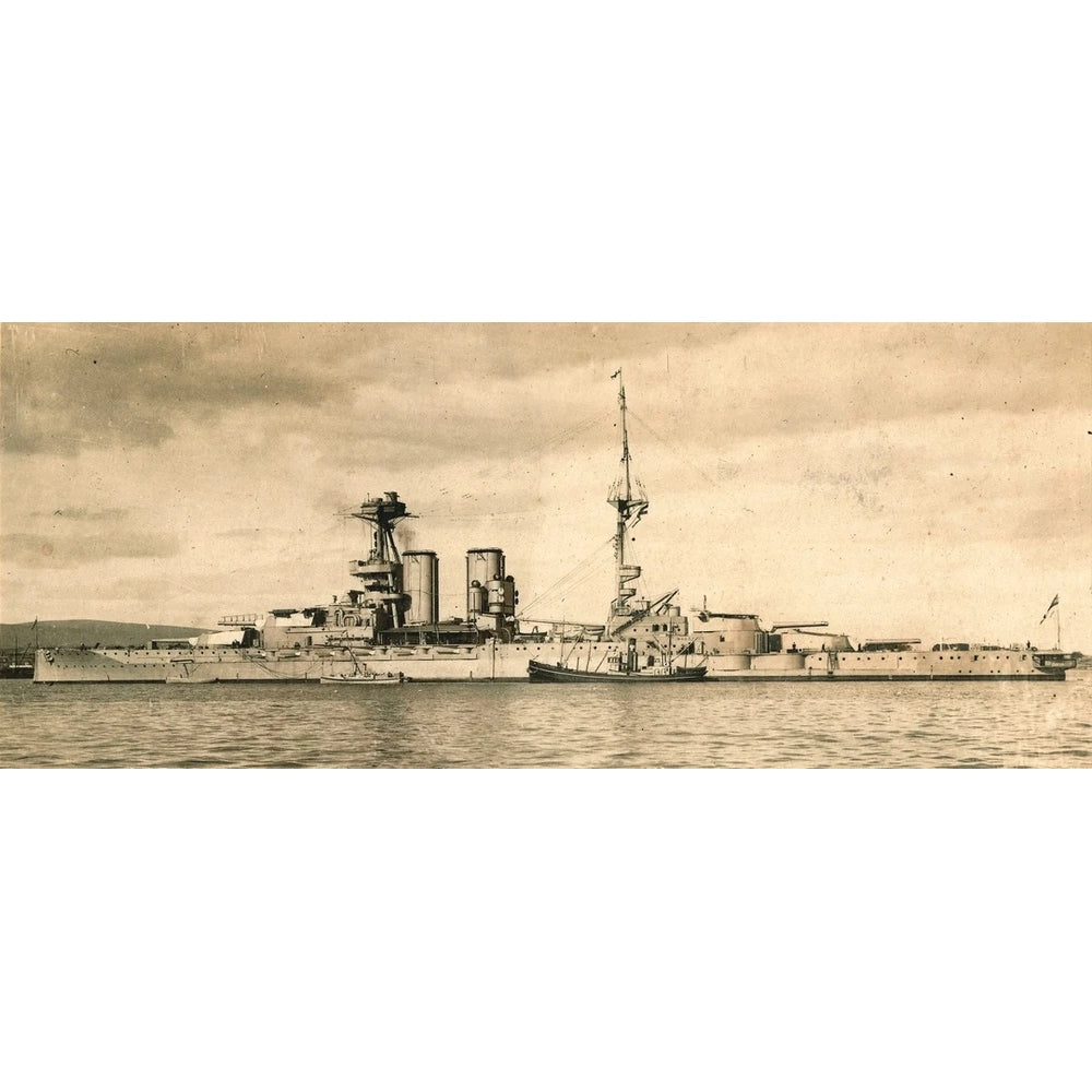 HMS Warspite (Queen Elizabeth-Class) 36 Inches Battleship Model