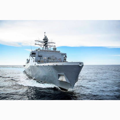USS Fort Lauderdale (LPD-28) Amphibious Transport Dock 30 Inches Model