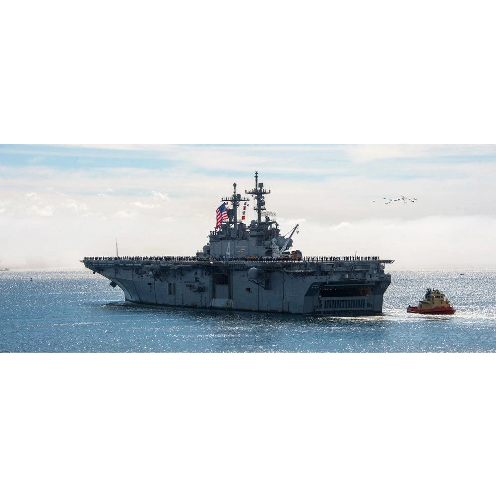 USS Boxer (LHD-4) Amphibious Assault 30 Inches Ship Model