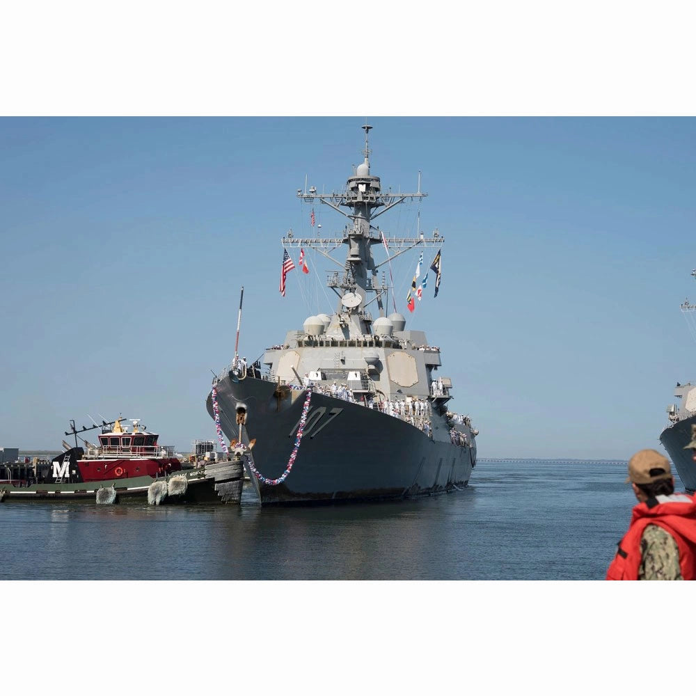 USS Gravely (DDG-107) Guided Missile Destroyer 30 Inches Model