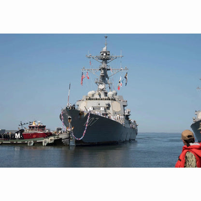 USS Gravely (DDG-107) Guided Missile Destroyer 30 Inches Model