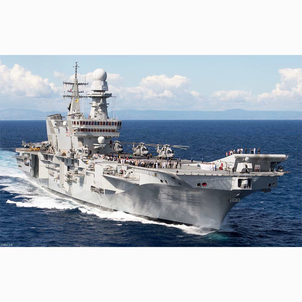 ITS Cavour (550) Aircraft Carrier 30 Inches Model