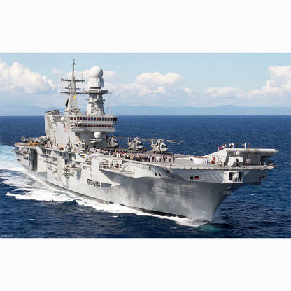 ITS Cavour (550) Aircraft Carrier 30 Inches Model