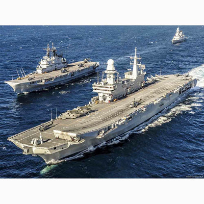 ITS Cavour (550) Aircraft Carrier 30 Inches Model