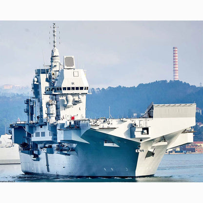 ITS Trieste (L9890) Amphibious Assault 30 Inches Ship Model