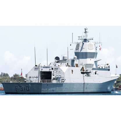 Royal Norwegian Navy HNoMS Fridtjof Nansen (F310) Fridtjof Nansen-class Frigate 30 Inches Model