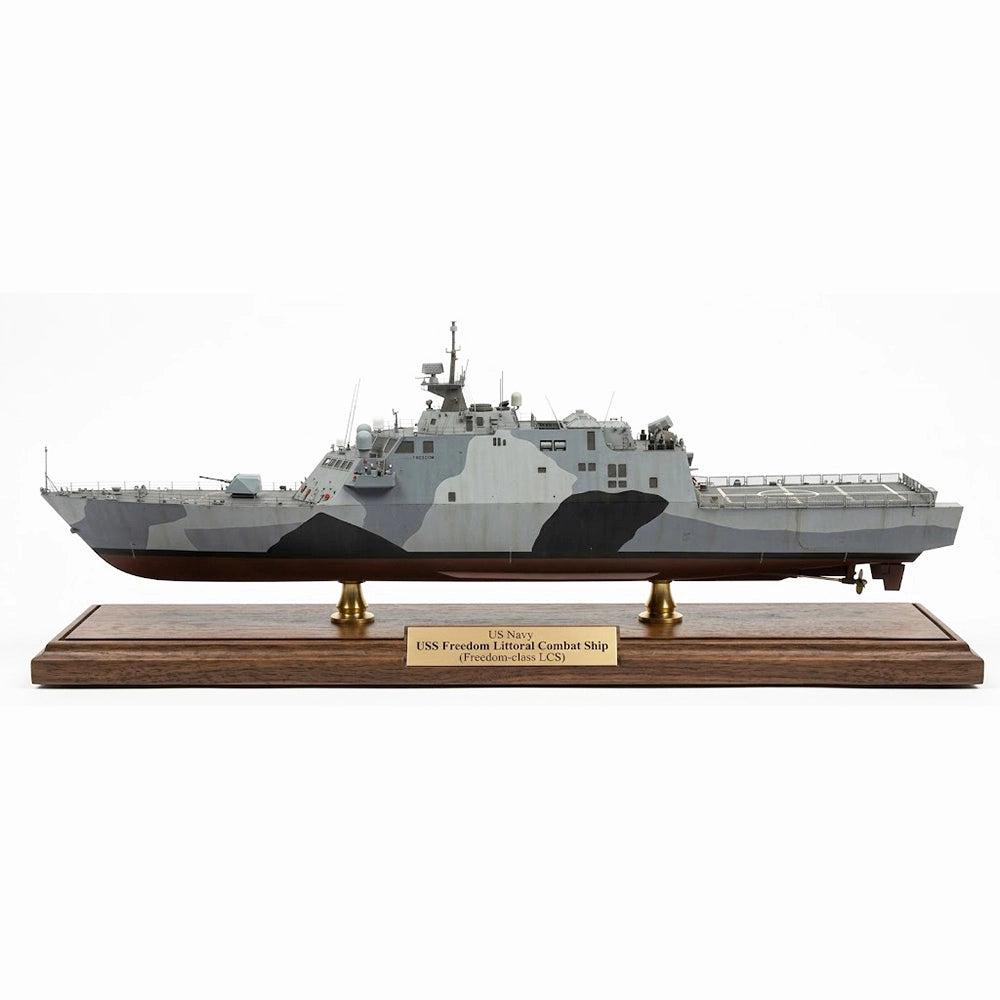 USS Freedom (LCS-1) Freedom-class Littoral Combat 30 Inches Ship Model