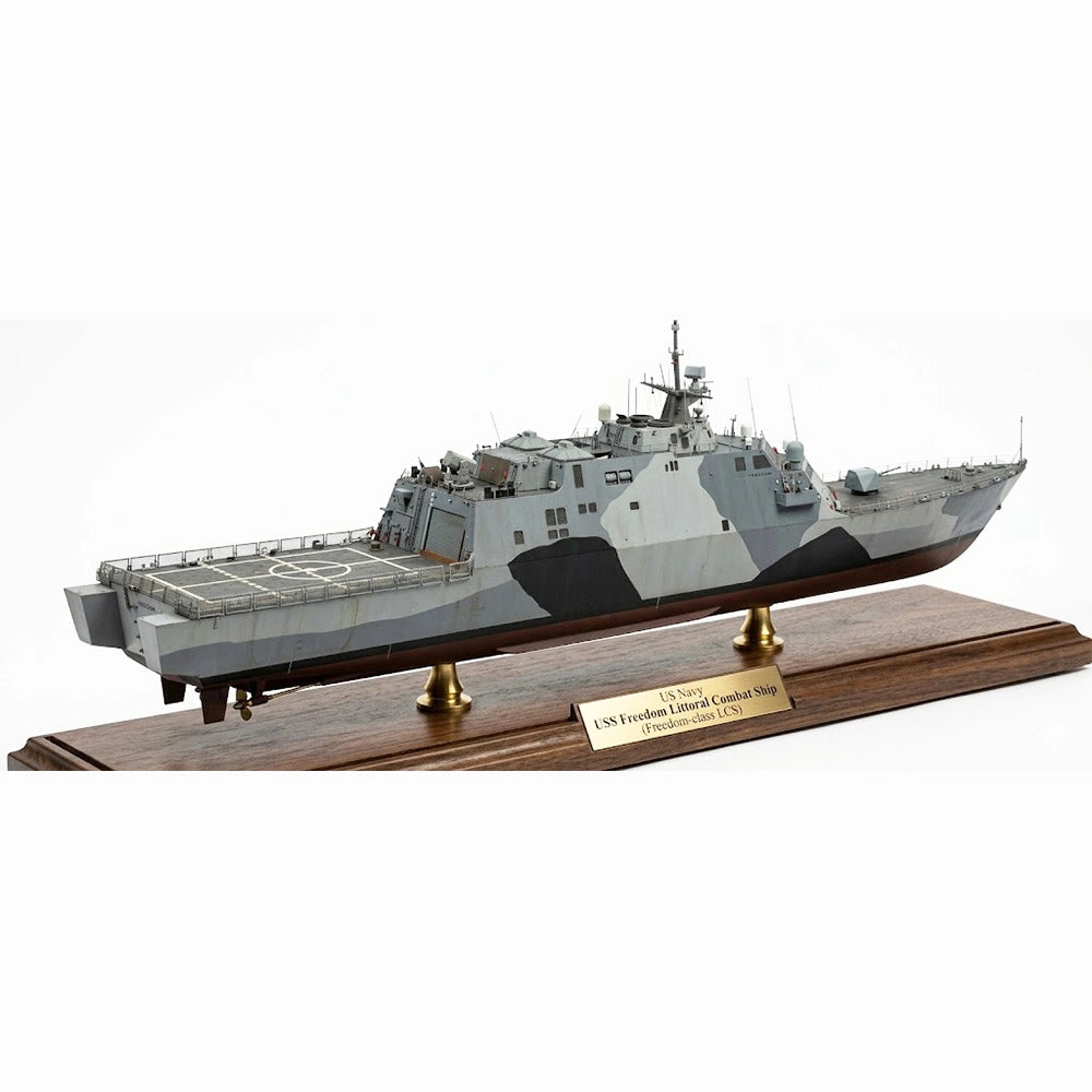 USS Freedom (LCS-1) Freedom-class Littoral Combat 30 Inches Ship Model