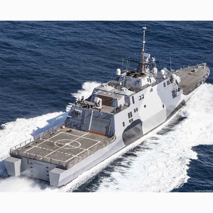 USS Freedom (LCS-1) Freedom-class Littoral Combat 30 Inches Ship Model