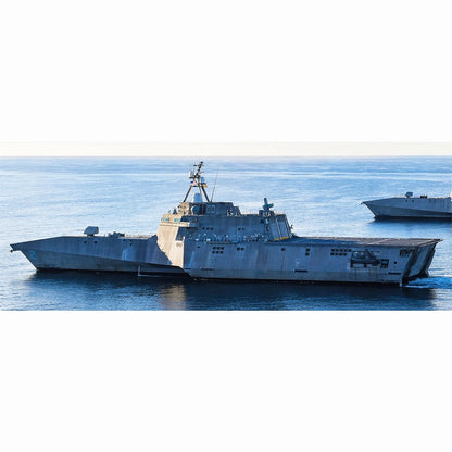 USS Independence (LCS-2) Independence-class Littoral Combat 30 Inches Ship Model