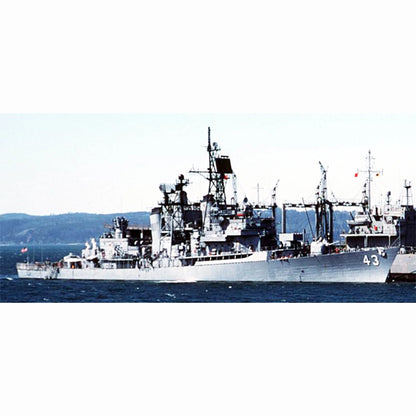 USS Dahlgren (DDG-43) Guided Missile Destroyer 30 Inches Model