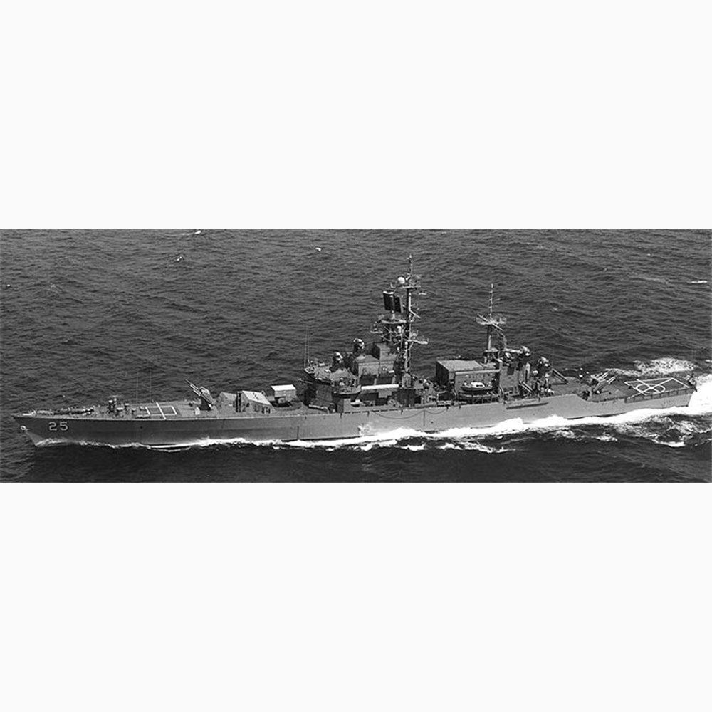 USS Bainbridge (DLGN-25) Nuclear Guided Missile Cruiser 30 Inches Model