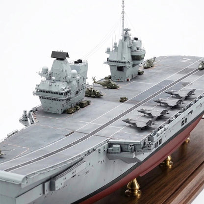 HMS Queen Elizabeth (R08) Aircraft Carrier 30 Inches Model