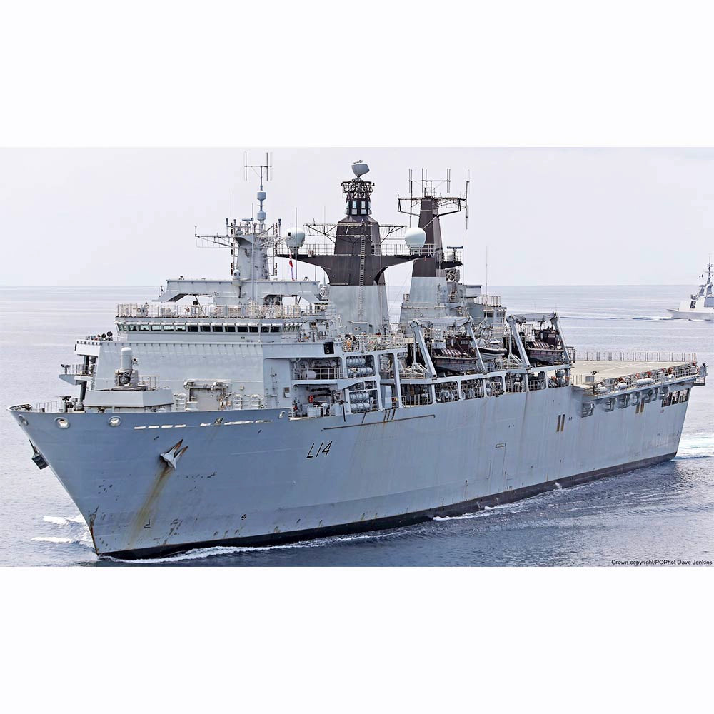 HMS Albion (L14) Amphibious Assault 30 Inches Ship Model