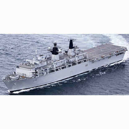 HMS Albion (L14) Amphibious Assault 30 Inches Ship Model