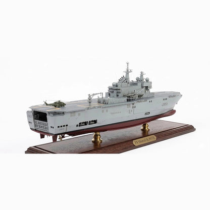 FS Mistral (L9013) Mistral class Amphibious Assault & Command Ship 30 Iches Ship Model