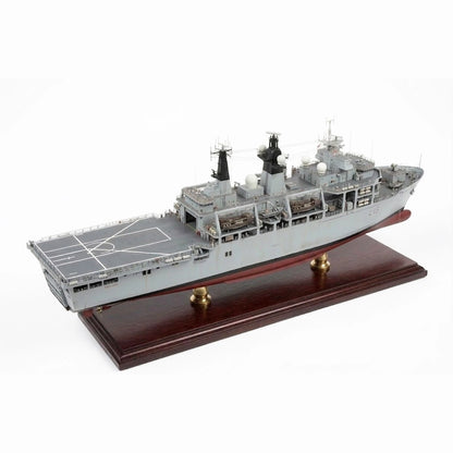 HMS Bulwark (L15) Amphibious Assault 30 Inches Ship Model