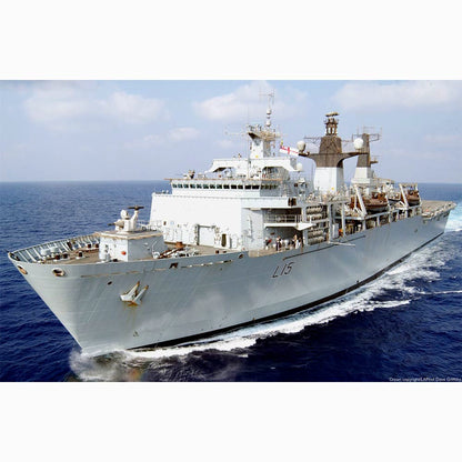 HMS Bulwark (L15) Amphibious Assault 30 Inches Ship Model