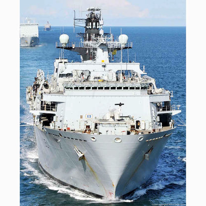 HMS Bulwark (L15) Amphibious Assault 30 Inches Ship Model