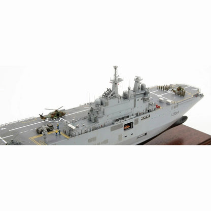 FS Tonnerre (L9014) Amphibious Assault 30 Inches Ship Model
