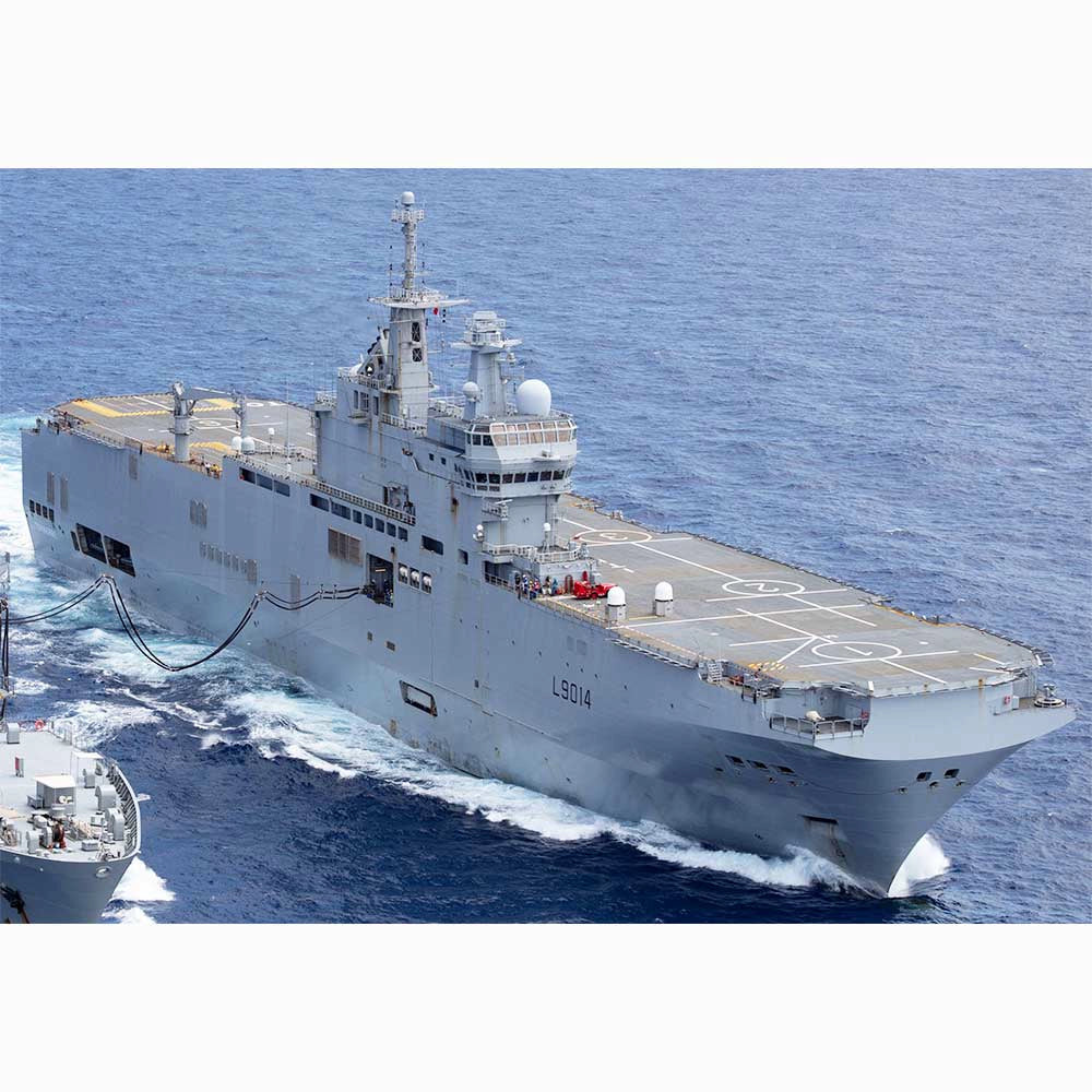 FS Tonnerre (L9014) Amphibious Assault 30 Inches Ship Model