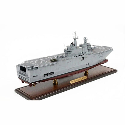FS Dixmude (L9015) Amphibious Assault 30 Inches Ship Model