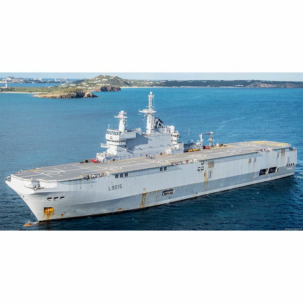 FS Dixmude (L9015) Amphibious Assault 30 Inches Ship Model