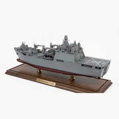 TCG Bayraktar (L402 Landing Ship Tank 30 Inches Model